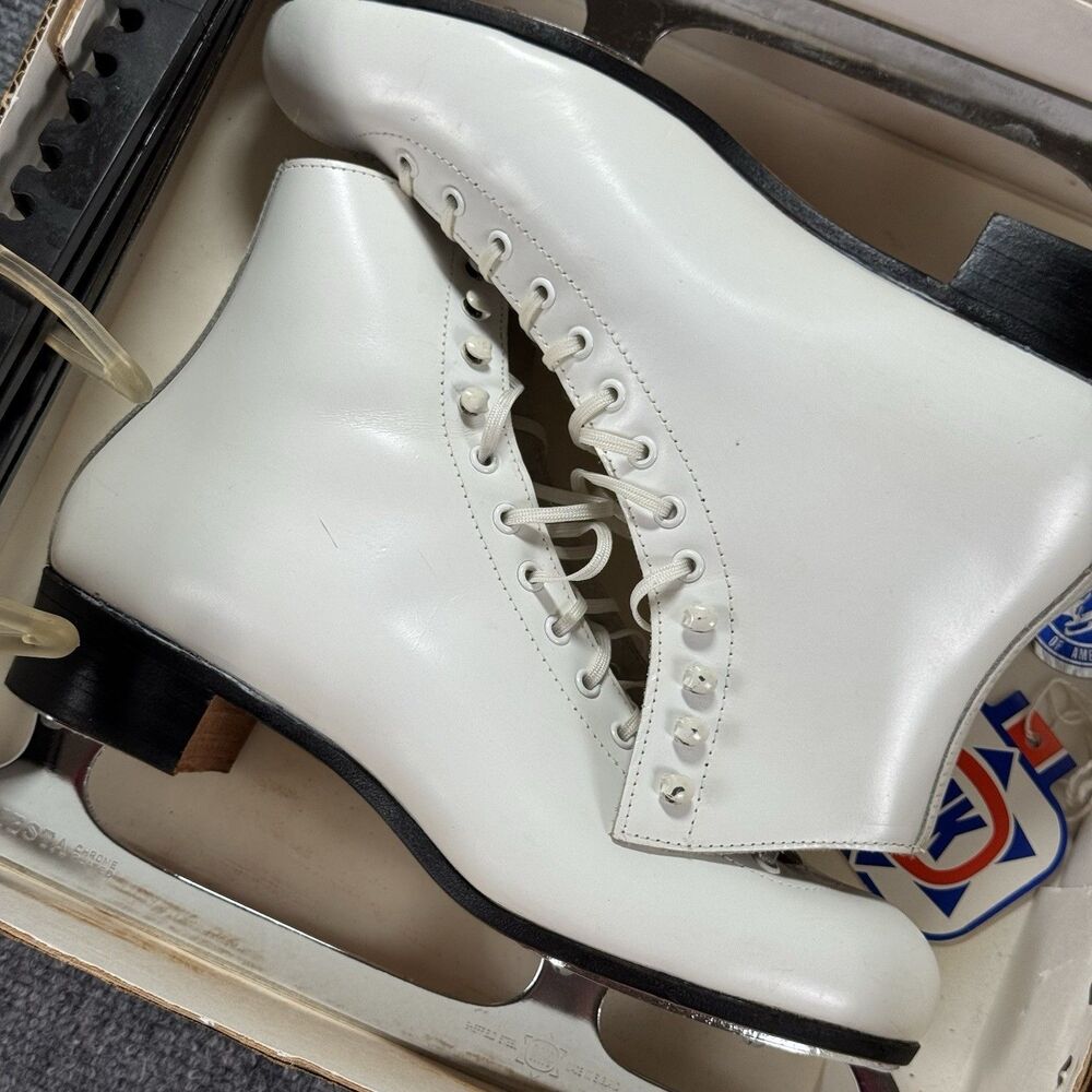 Vintage Riedell 220N Figure Skates 8.5N White w/ MK Fiesta Blades + Box